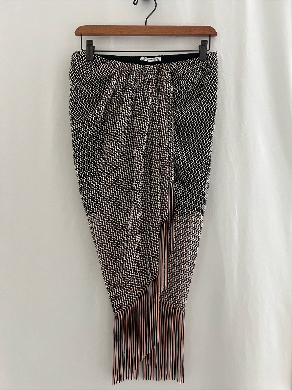 NWT Zara Trafaluc Black & Cream Fringe Midi Skirt Medium - Picture 3 of 10